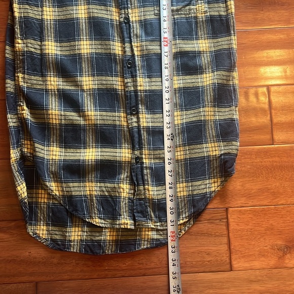 Men's PacSun Black and Yellow Button Up Size Medium Longer Style - Picture 9 of 10